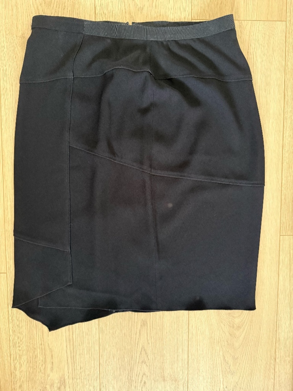 Elie Tahari Black Minka Skirt NWOT Size M